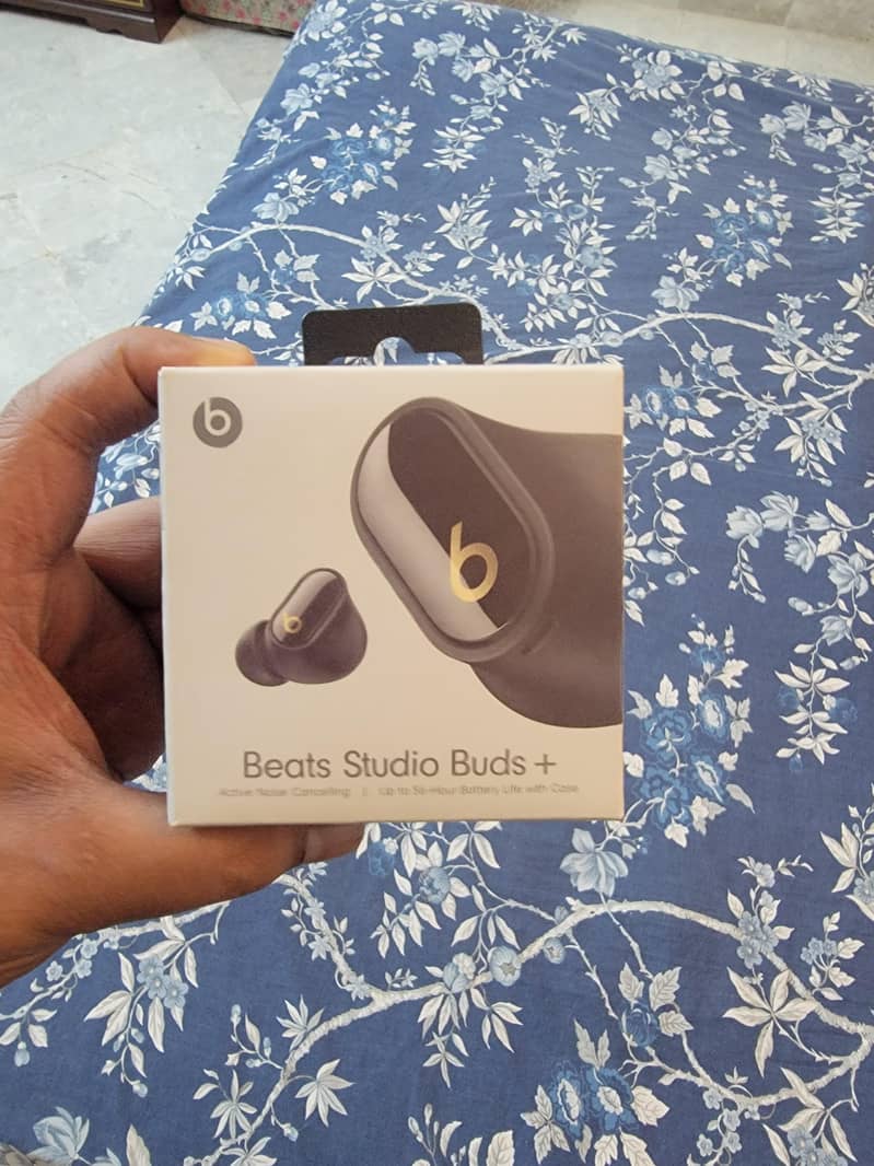 Beats studio buds + 0