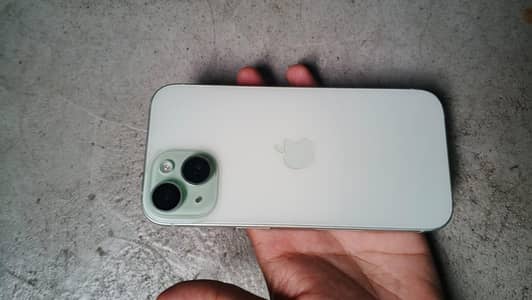 Apple iPhone 15