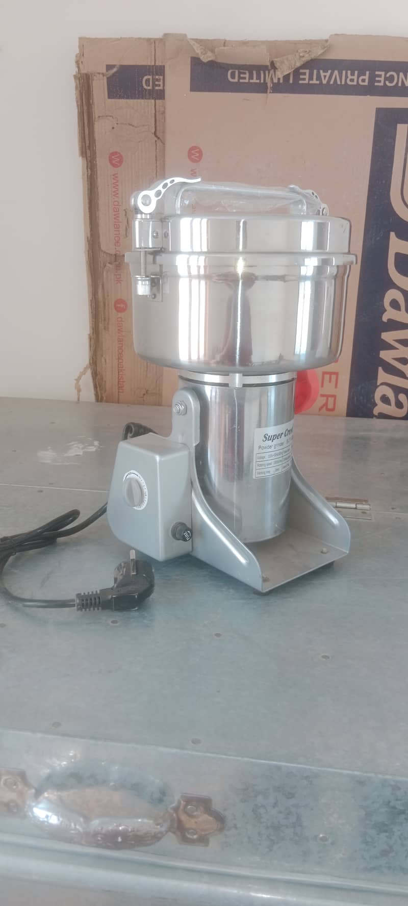 Super Crest Grinder 3