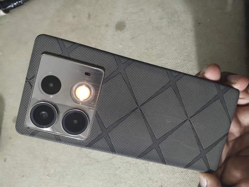Infinix Note 40 2