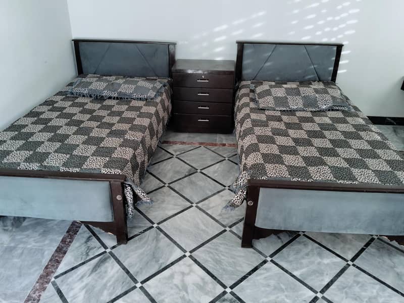 single beds 4