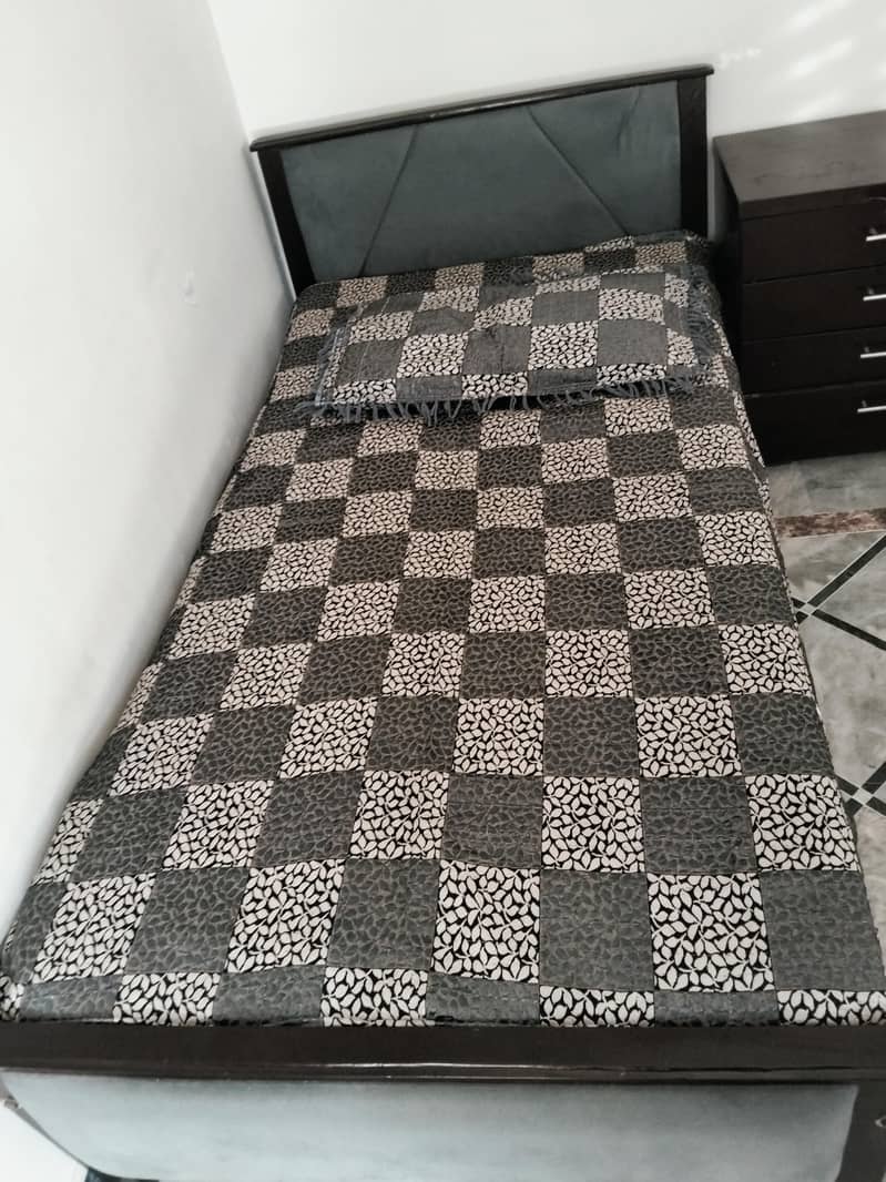 single beds 7