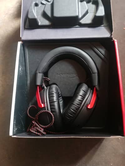 Hyper X Cloud 3 Gaming Headset Black Red - only box open