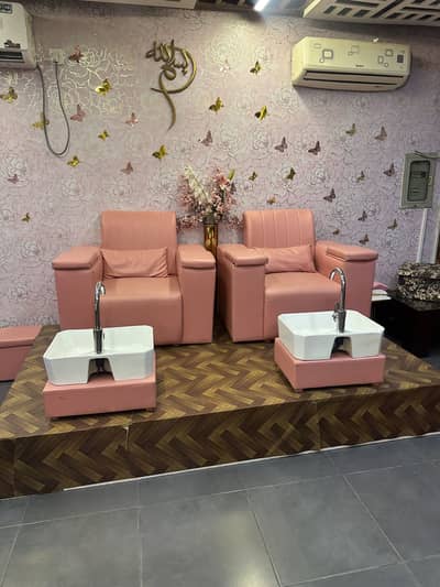 MANICURE PEDICURE FULL STATION