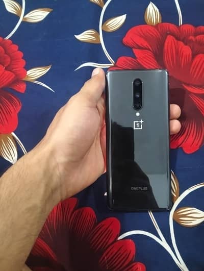 One Plus 8 128 GB Good Condition