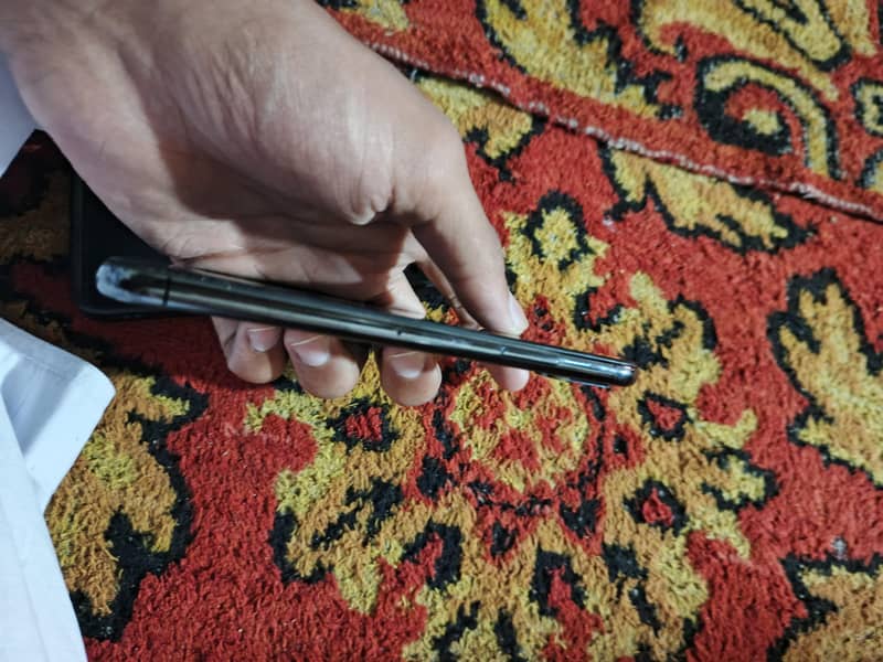 Apple iPhone XS 2