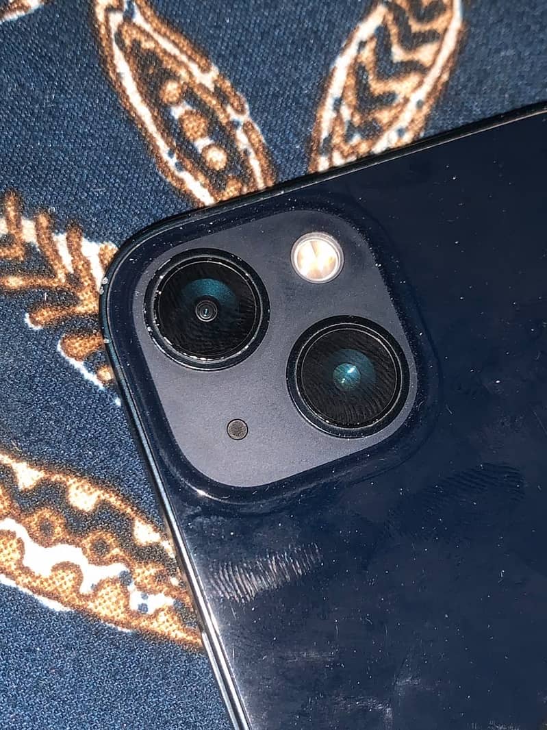 Apple iPhone 13 3