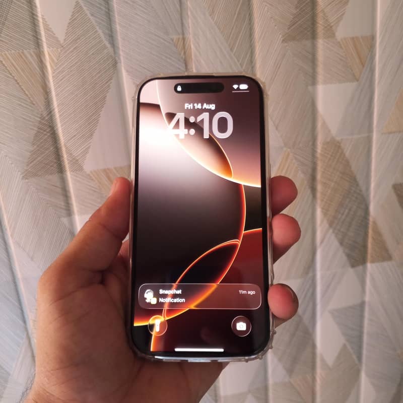 iphone 16 pro 1