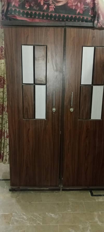 2 door almari