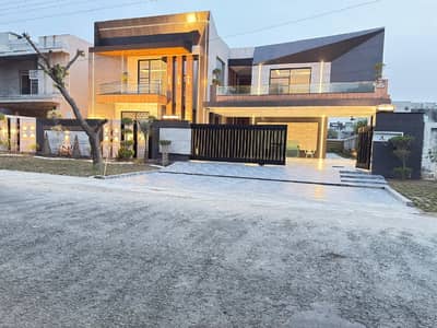 THE ULTIMATE MANSION 2 Kanal Luxury Villa In Valencia Town  Location: Valencia Town, Lahore