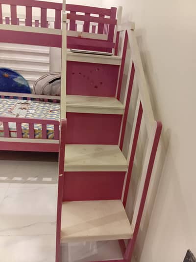 Bink and white bed for girls without mattress