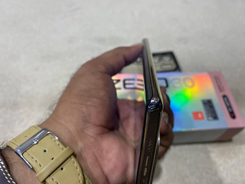 Infinix Zero 30 2