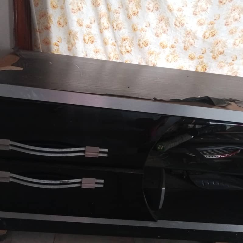 black console 1