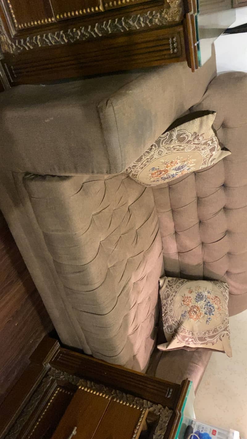 2 seater sofa 1