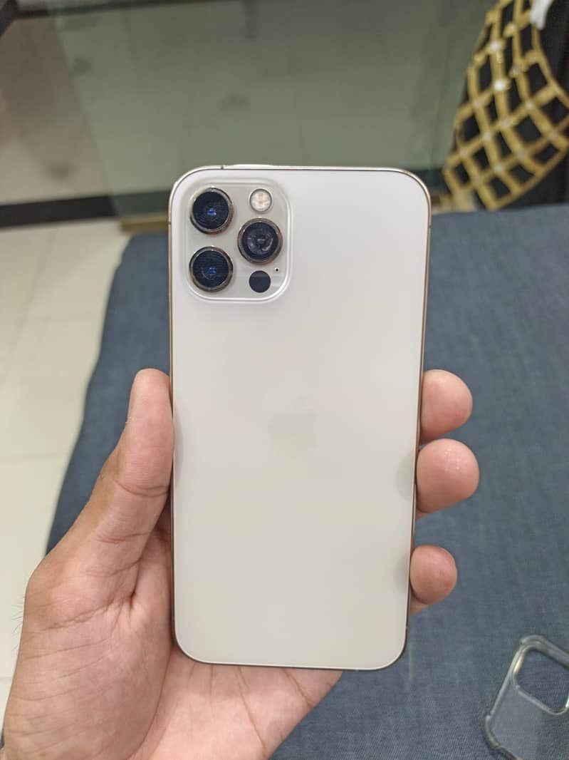 Apple iPhone 12 Pro 1