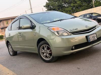 Toyota Prius 2007/12 islmbd no family used