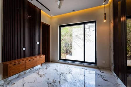 PREMIUM 500 SQ YD 3-BEDROOM BUNGALOW 'S PORTION FOR RENT IN DHA PHASE 6, KARACHI