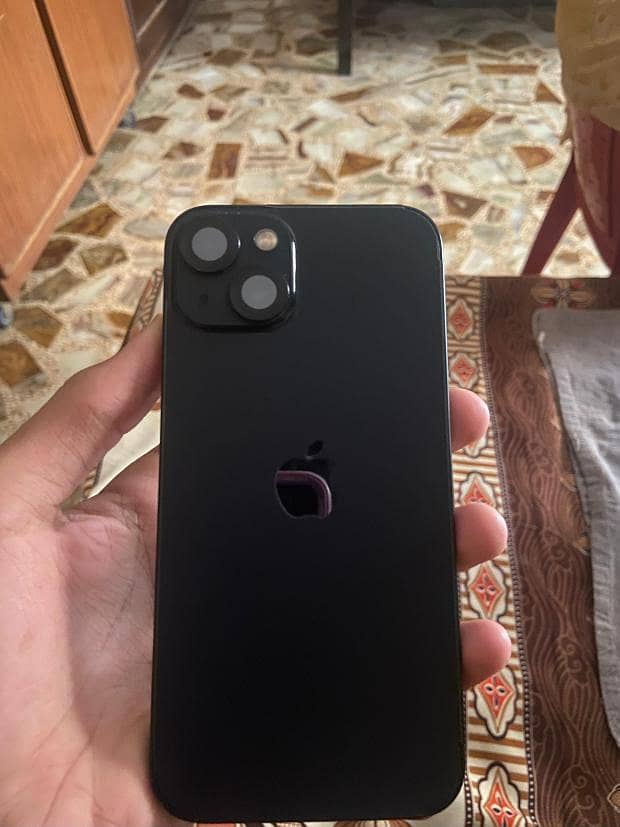 Apple iPhone 13 1