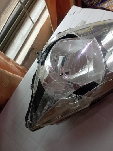 Suzuki Cultus Head light
