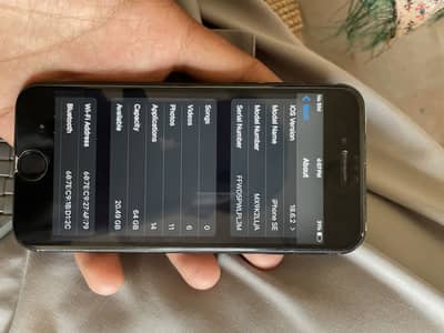 Apple iPhone SE 2020