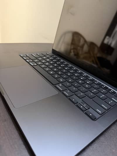 Macbook pro m4 14invh rqm 24gb memory 512gb