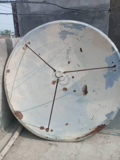 6 feet dish antena with stand and LNB Horn