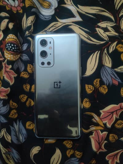 One Plus 9 Pro 8/256