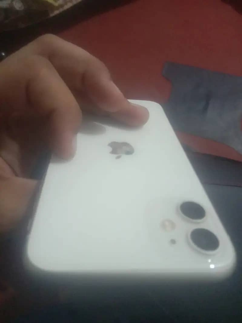 Apple iPhone 11 5