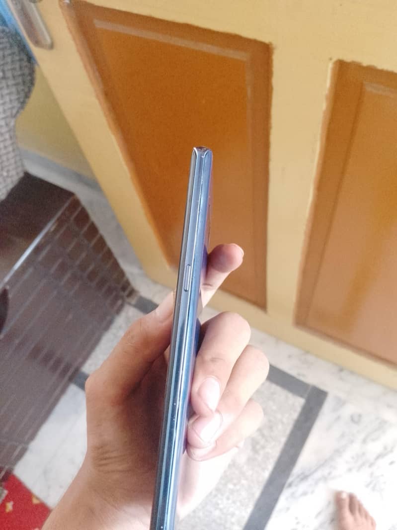 Samsung Mobile Note 8 3