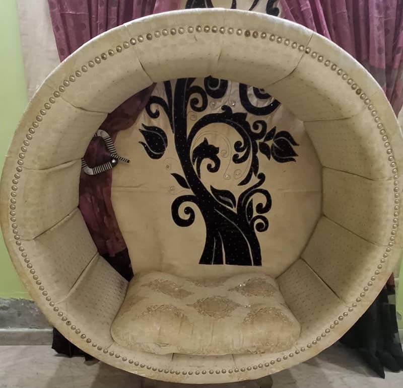 ring sofa 1
