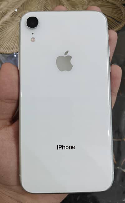 Apple iPhone XR