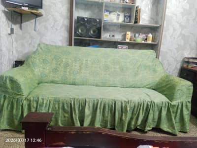 sofas with cover