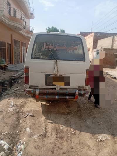 Toyota hiace for sale Lahore Namber03006665375