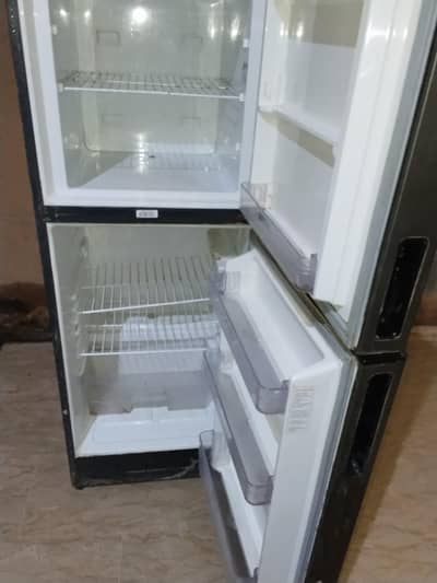Dalwance Fridge For Sale