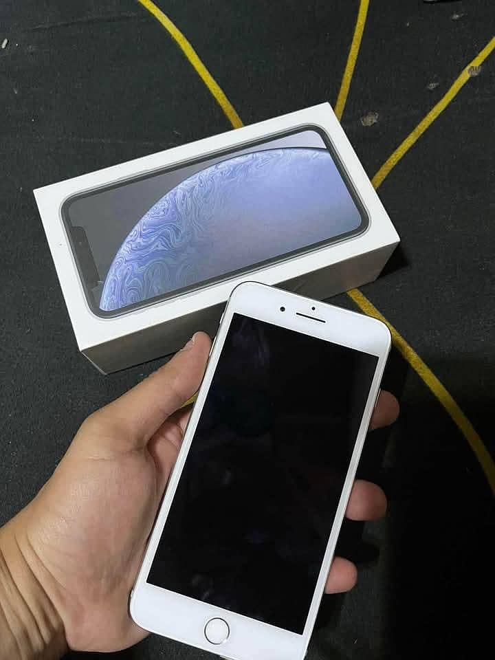 Apple iPhone 7 Plus 0