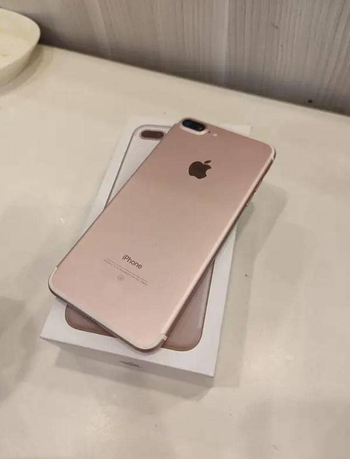 Apple iPhone 7 Plus 0