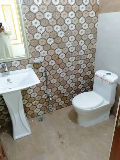 VIP beautiful 6 Marla portion is available for rent in sabzazar P block Lahore