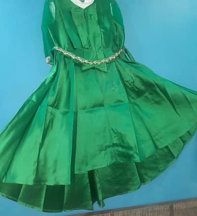 Azadi sale/green maxi with free silver trouser