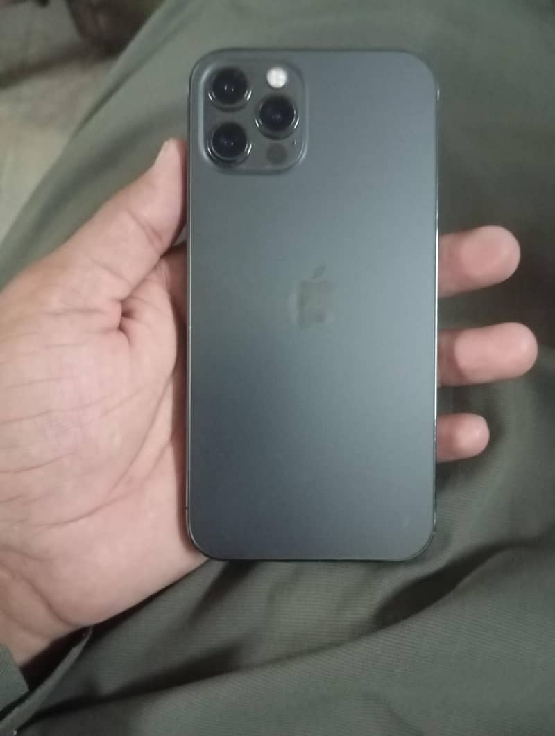 Apple iPhone 12 Pro 2