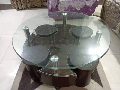 Centre Table with 4 stools