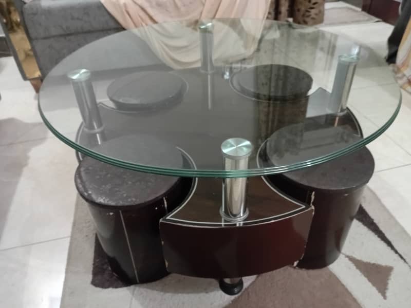 Centre Table with 4 stools 2