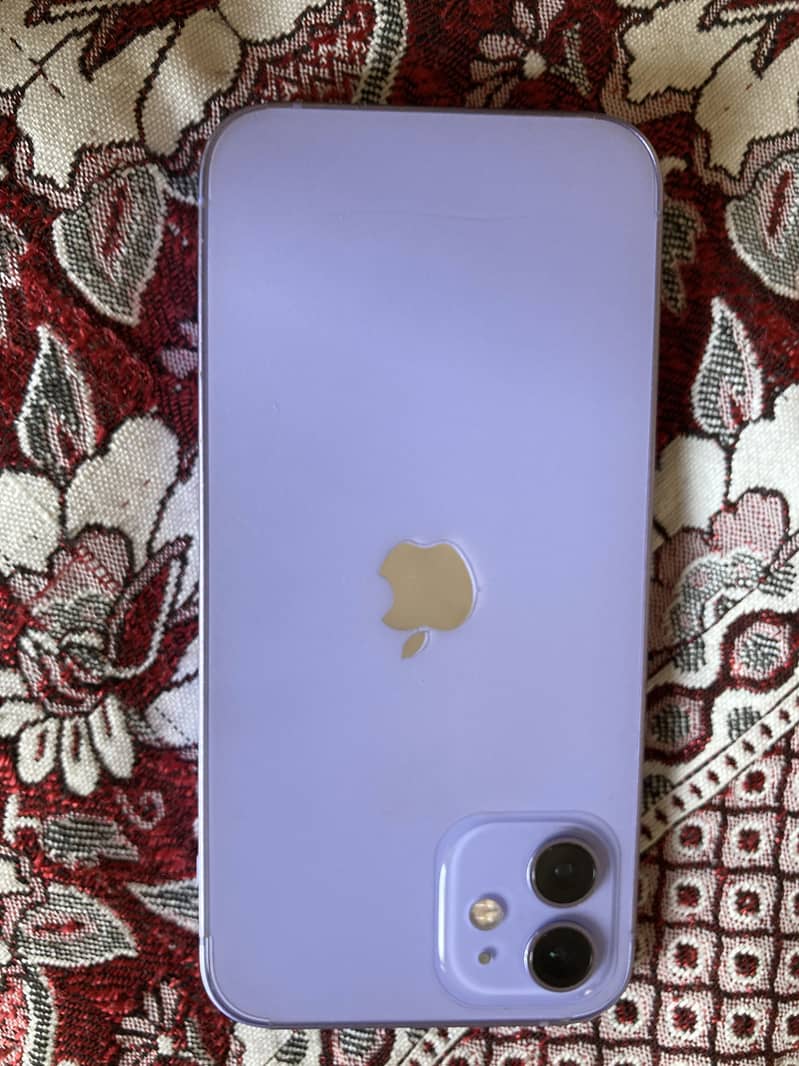 Apple iPhone 12 3