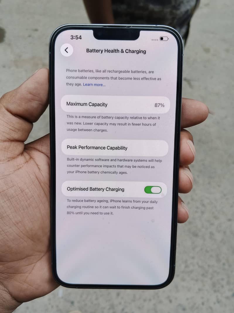 Apple iPhone 13 Pro Max 4