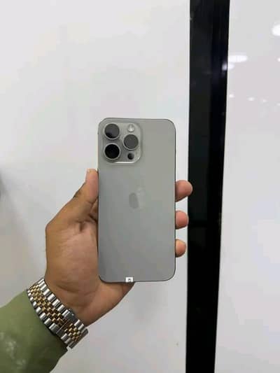 Apple iPhone 15 Pro Max