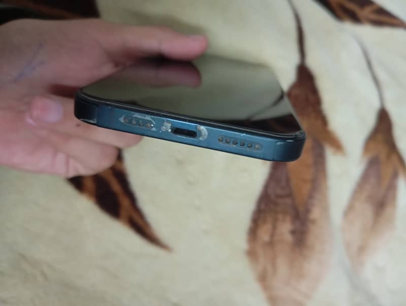 Apple iPhone 14 plus 3