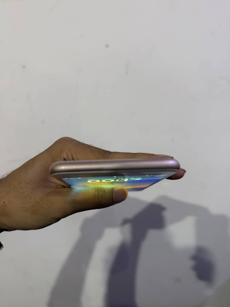 Apple iPhone 8 Plus 2