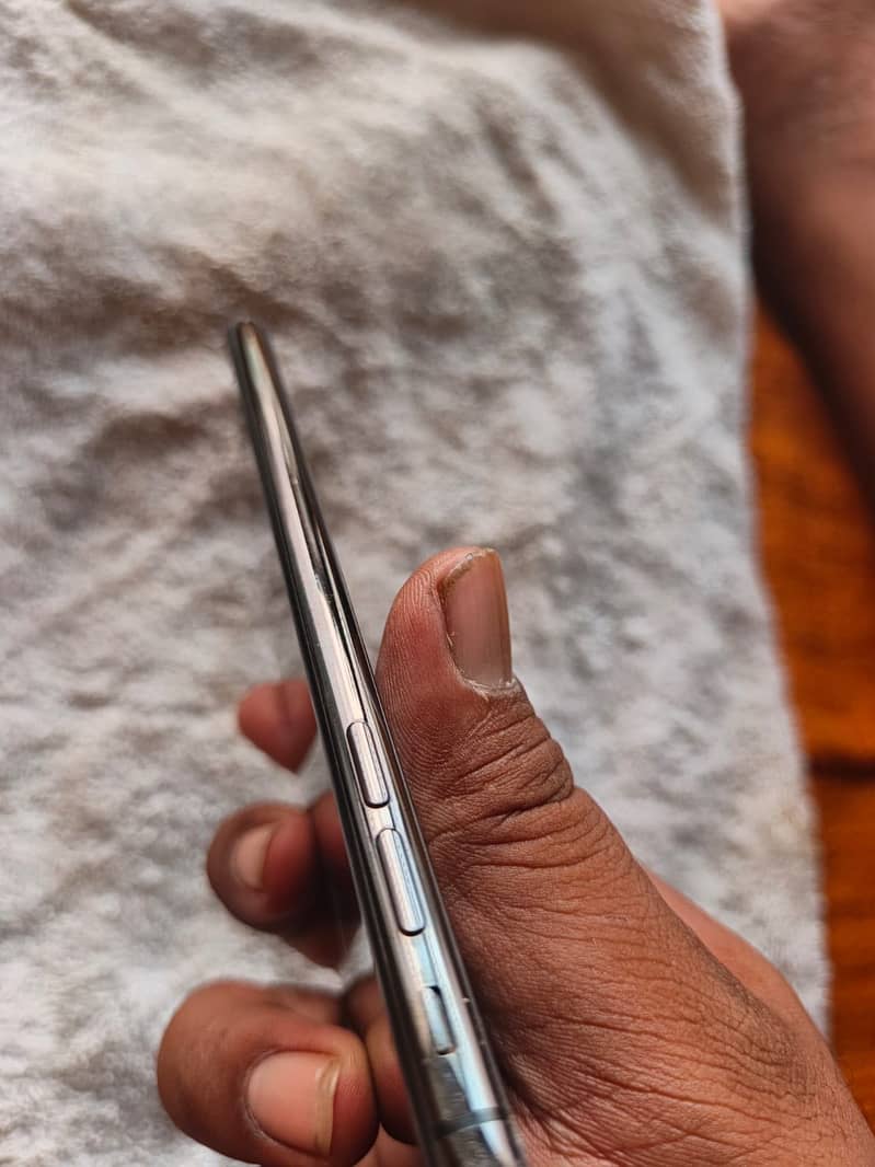 Apple iPhone XS Max 1