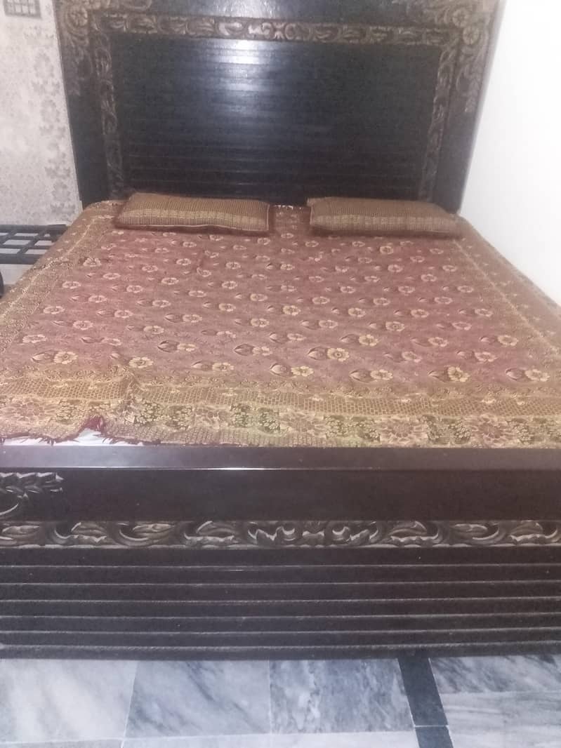 Double bed without mattress 1