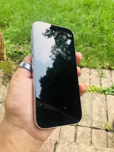 Apple iPhone 16 Pro