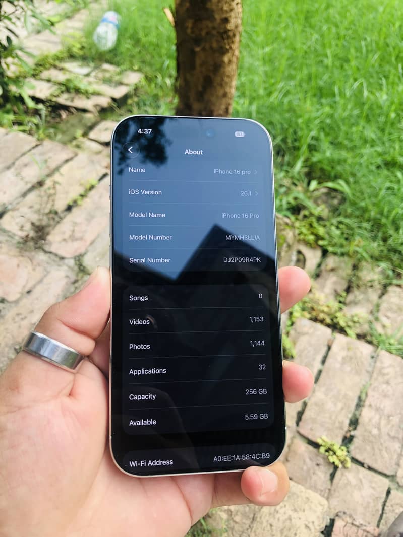 Apple iPhone 16 Pro 10